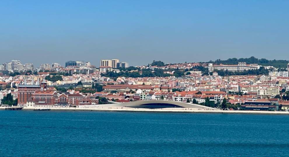 M&eacute;moire et modernit&eacute; fa&ccedil;onnent une architecture portugaise inventive