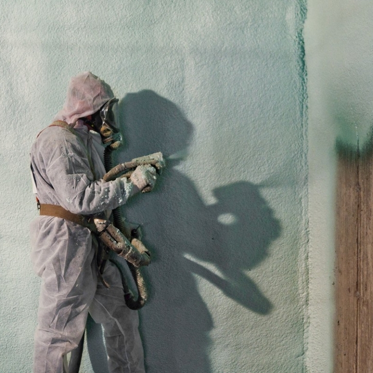 Conception holistique des bâtiments – Utilisation de la mousse giclée comme système pare-air pour la conception de bâtiments durables