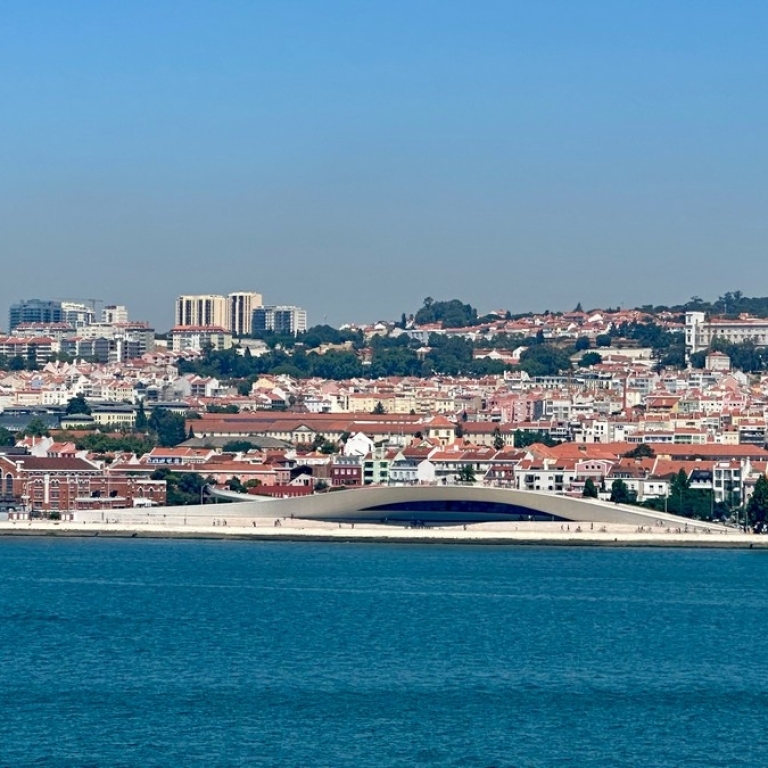 Mémoire et modernité façonnent une architecture portugaise inventive